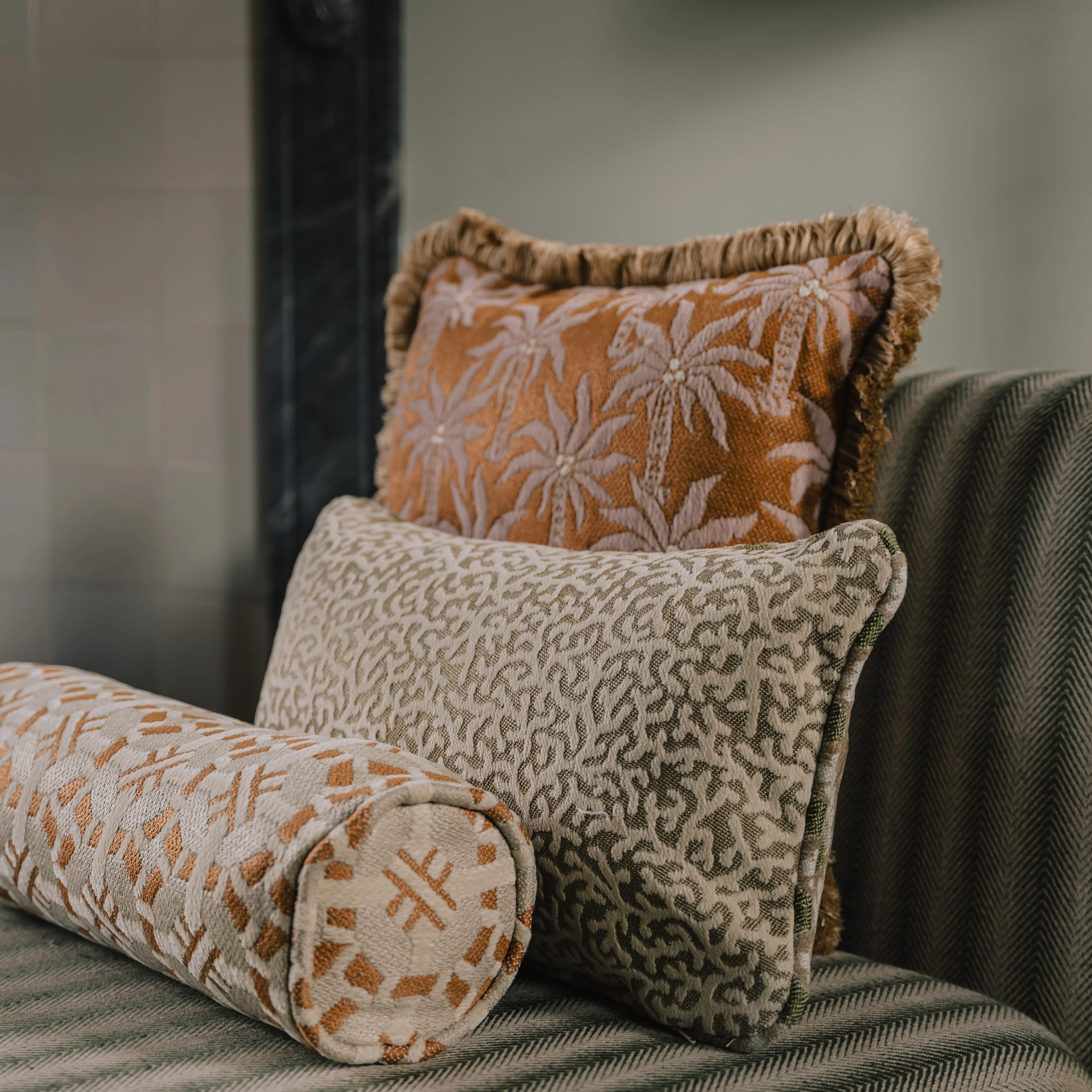 Bolster Coco Caramel & Sand - Image 3