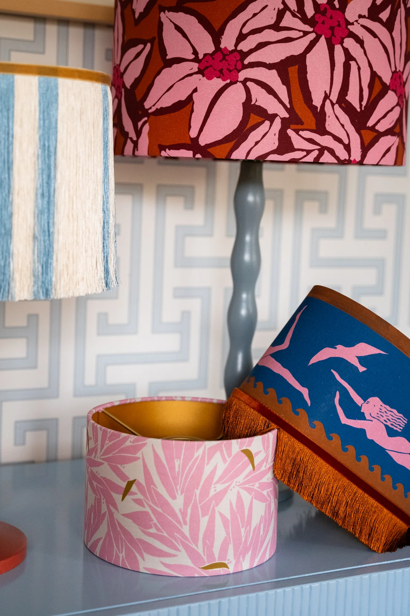 Palais x Hôtel Magique Lampshade Thalassa Dark Blue & Pink - Image 3