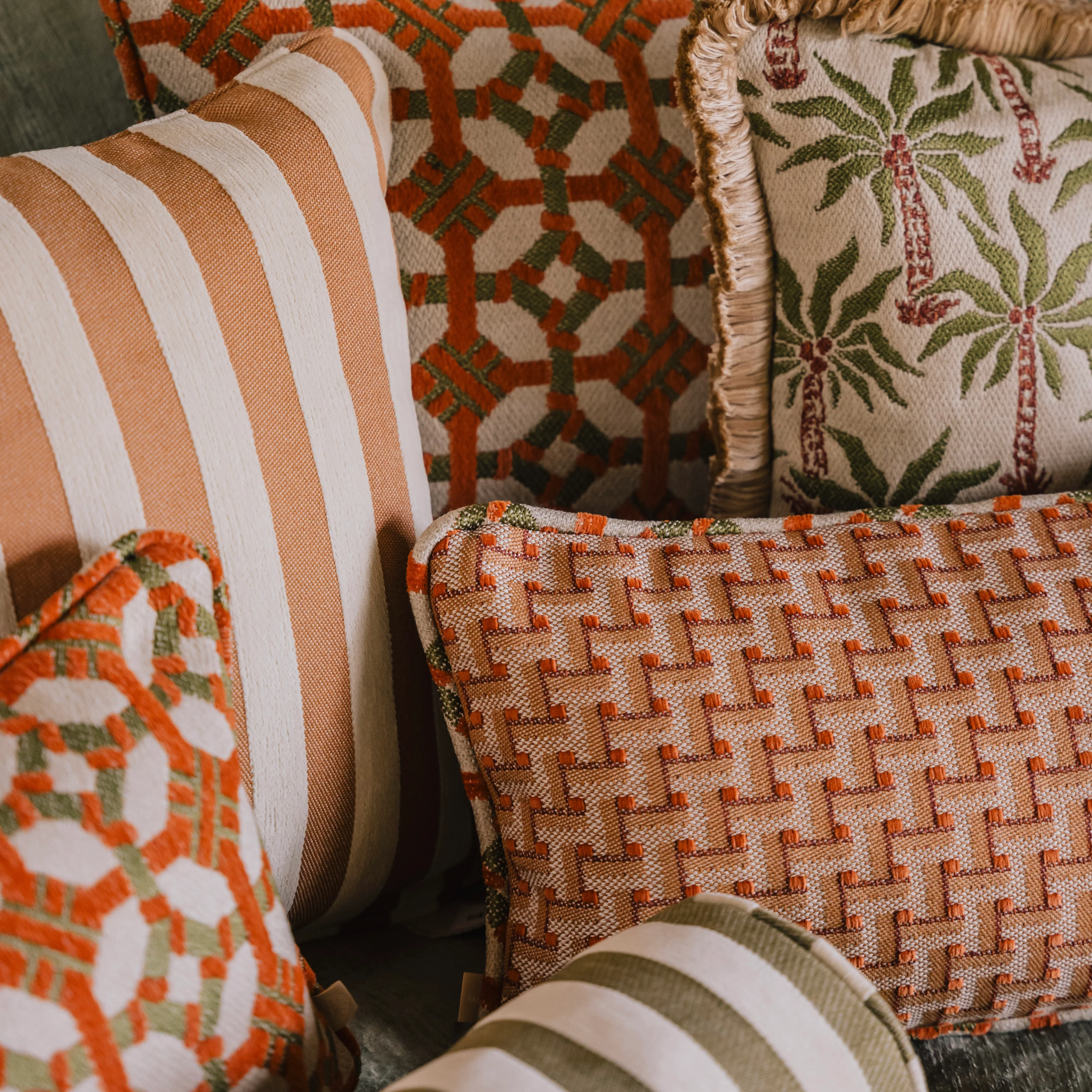 Bolster Jackie Olive & Ecru - Image 3