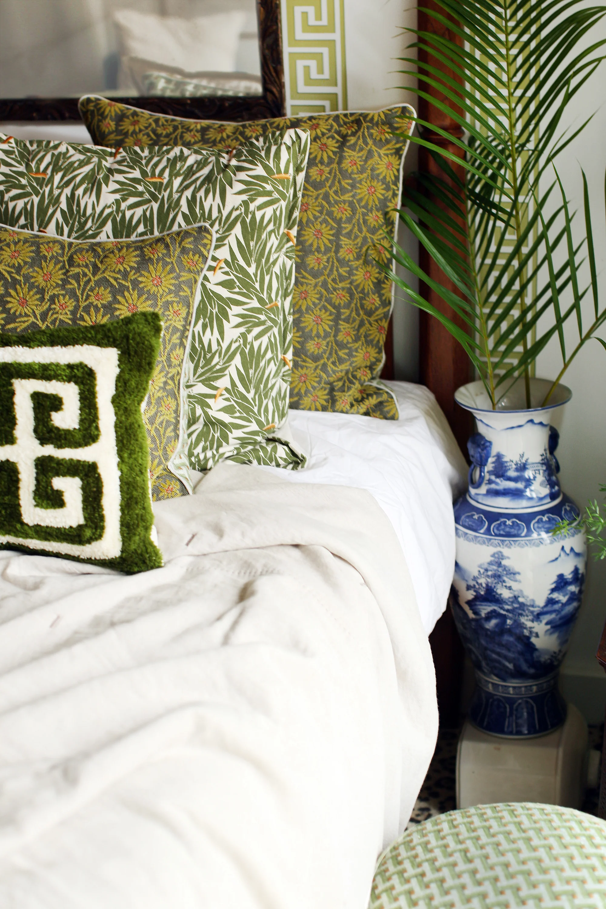 Cushion Yoko Pesto - Image 7