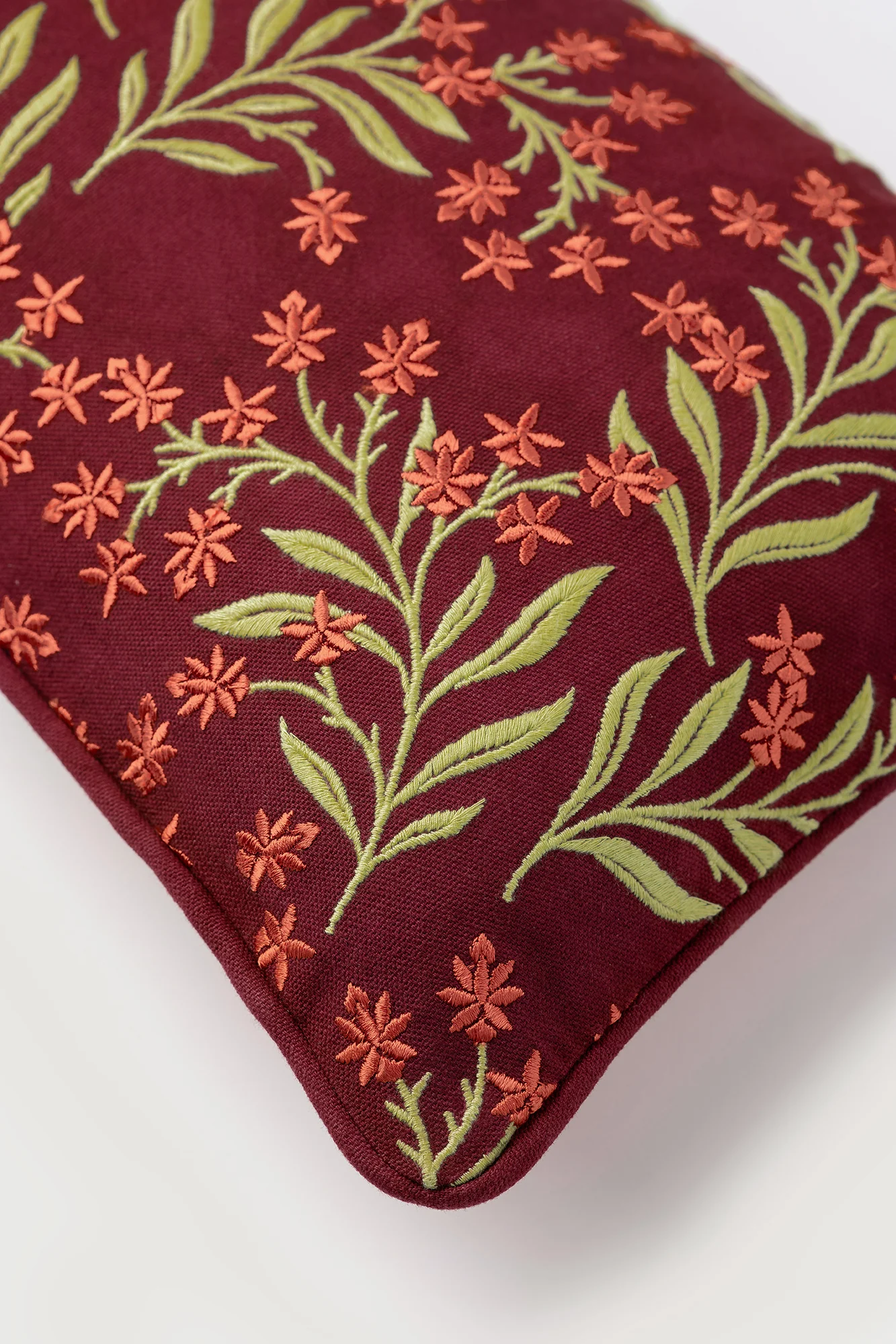 Double sided cushion Audrey Burgundy & Fern - Image 2