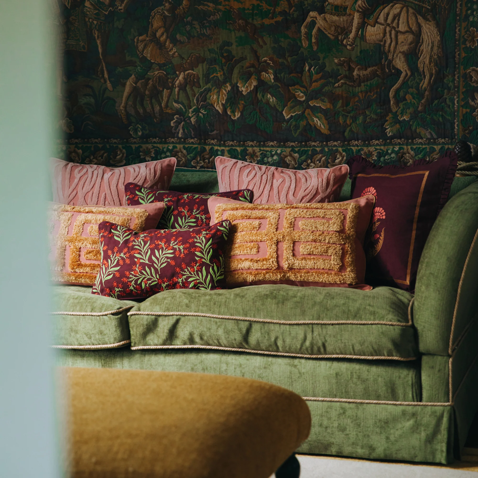 Double sided cushion Audrey Burgundy & Fern - Image 3