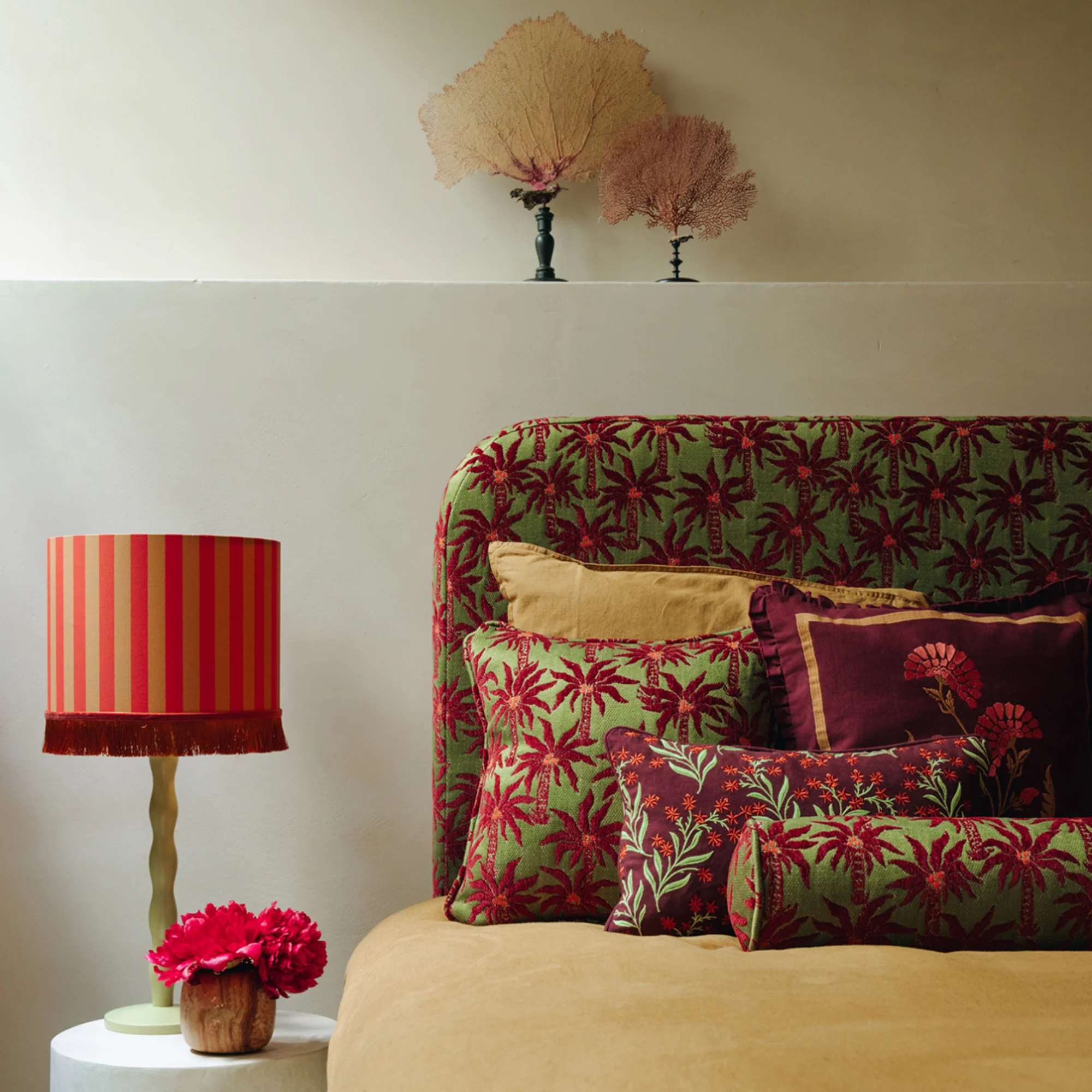 Double sided cushion Audrey Burgundy & Fern - Image 7