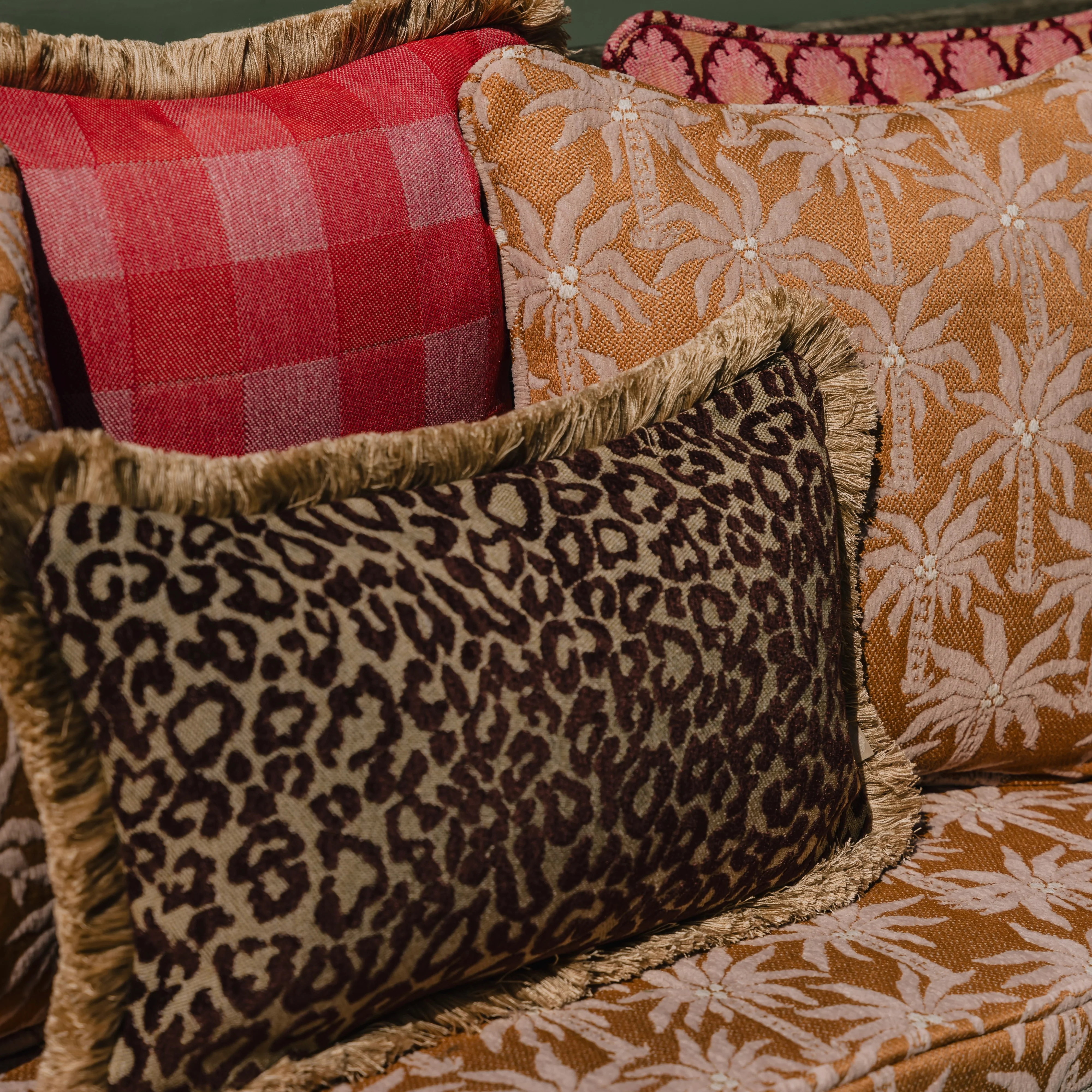 Double sided cushion Maya Chocolate & Raffia x Laura Rose & Caramel - Image 3